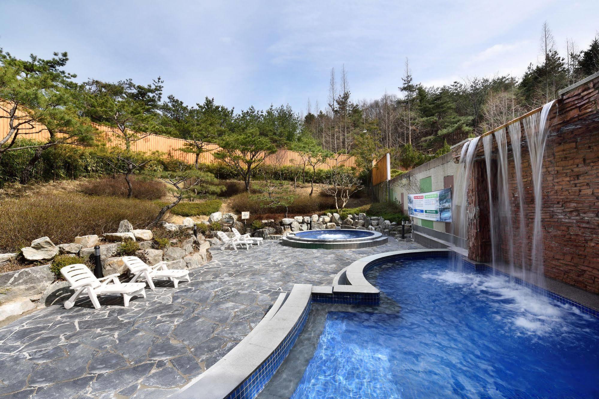 The K Hotel Γκιονγκγού Εξωτερικό φωτογραφία